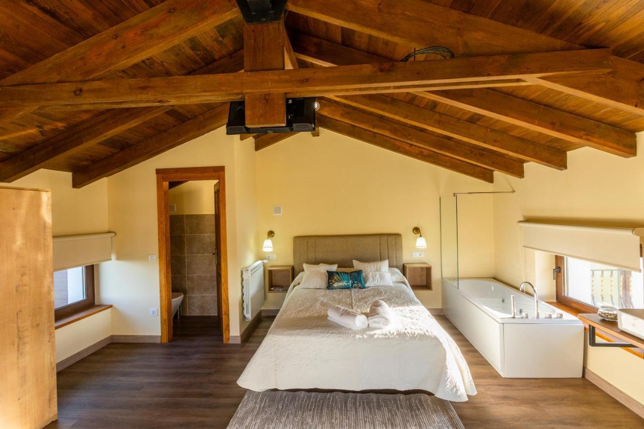 Apartamentos Casona Del Campo Navia Ngoại thất bức ảnh