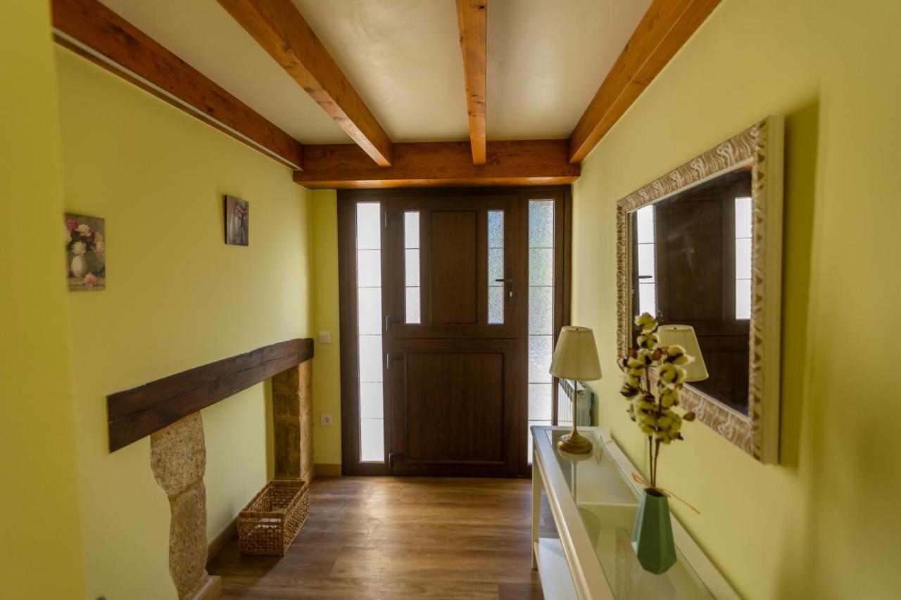 Apartamentos Casona Del Campo Navia Ngoại thất bức ảnh